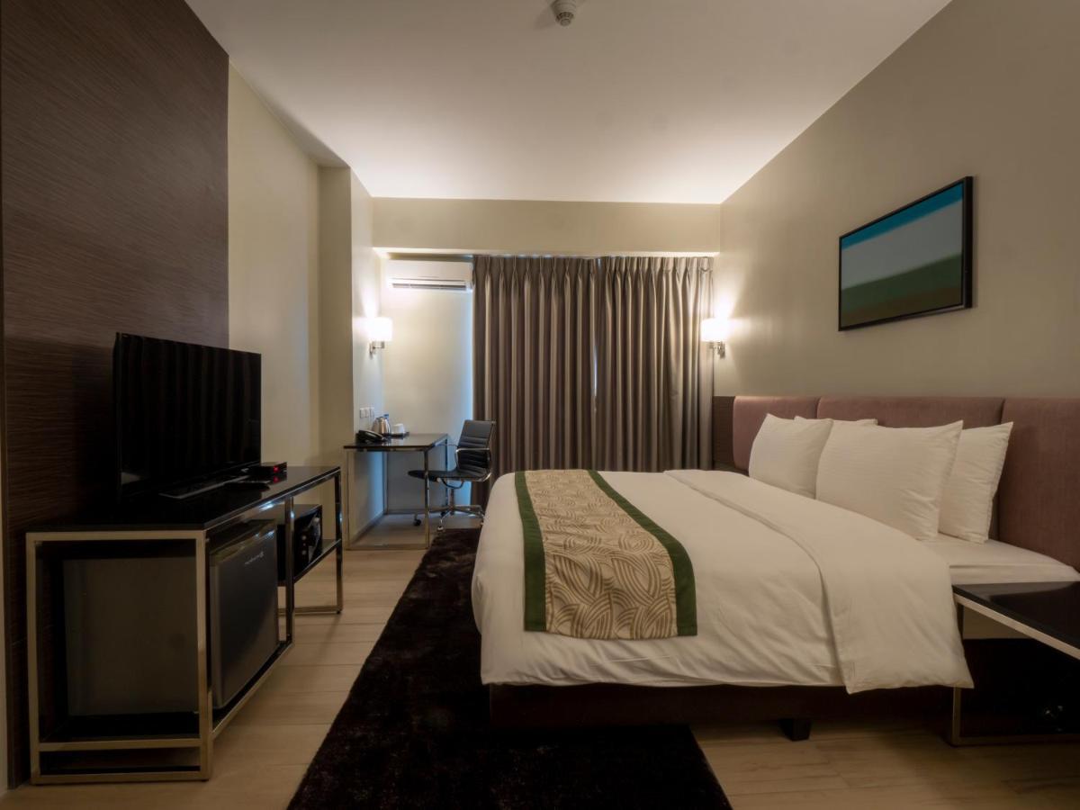 Sequoia Hotel Manila Bay Paranaque City Εξωτερικό φωτογραφία