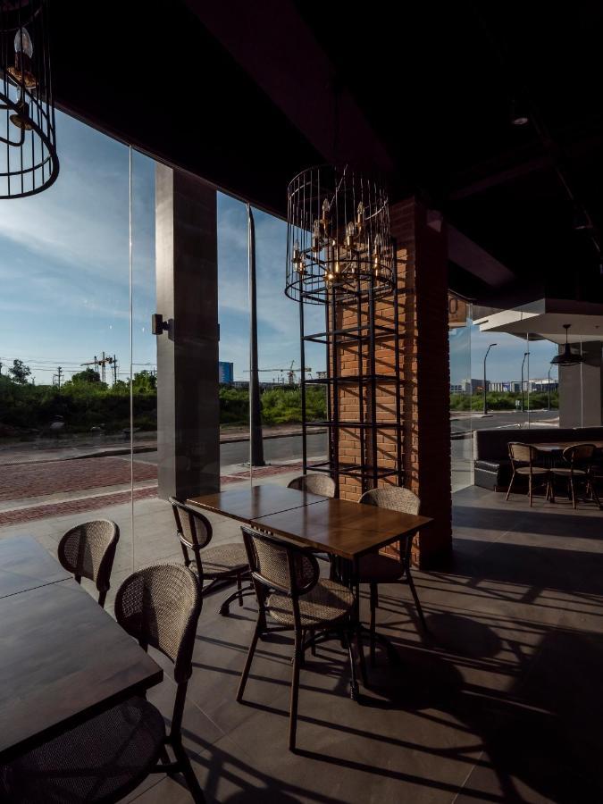 Sequoia Hotel Manila Bay Paranaque City Εξωτερικό φωτογραφία